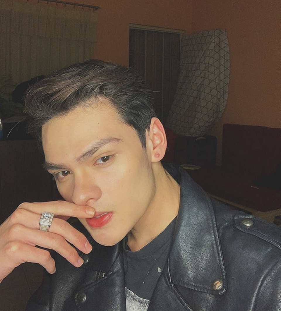 Hot boy lai Việt - Scotland cao 1m85, sở hữu cơ bụng “6 múi” - 3 Hot boy lai Việt - Scotland cao 1m85, sở hữu cơ bụng “6 múi” - 3