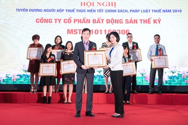 Con đường phát triển để trường tồn của CenLand