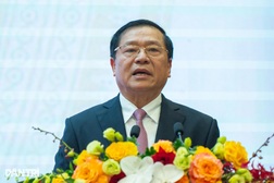 Nhân dân góp ý dự thảo văn kiện trình Đại hội XIV của Đảng trên VNeID