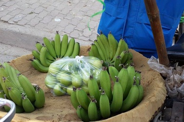 Chuối xanh chưng Tết “hét” giá 200 nghìn đồng/nải