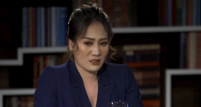 Minh Cúc bật khóc kể về quãng thời gian khó khăn chăm con - 2