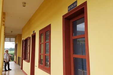 Thêm 1 trụ sở xã “đi gần hết người” trong giờ làm việc