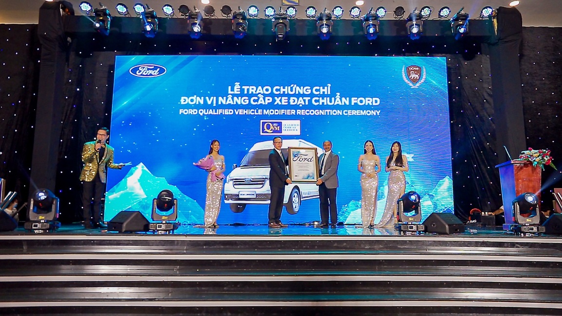 DCar Limousine - Đơn vị duy nhất Việt Nam đạt chứng chỉ QVM của Ford toàn cầu - 2
