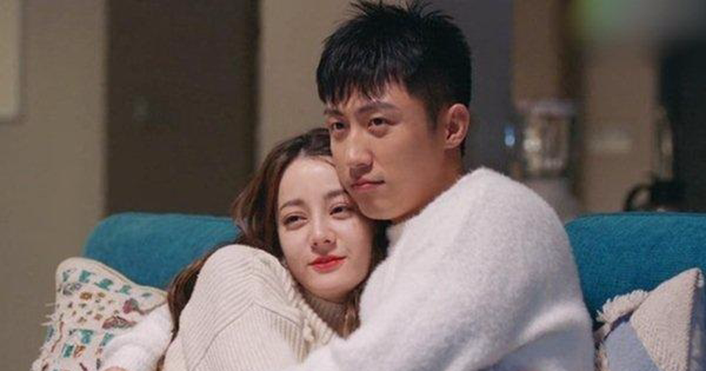 Địch Lệ Nhiệt Ba vướng nghi vấn hò hẹn trai hư Hoàng Cảnh Du - 1 Địch Lệ Nhiệt Ba vướng nghi vấn hò hẹn trai hư Hoàng Cảnh Du - 1