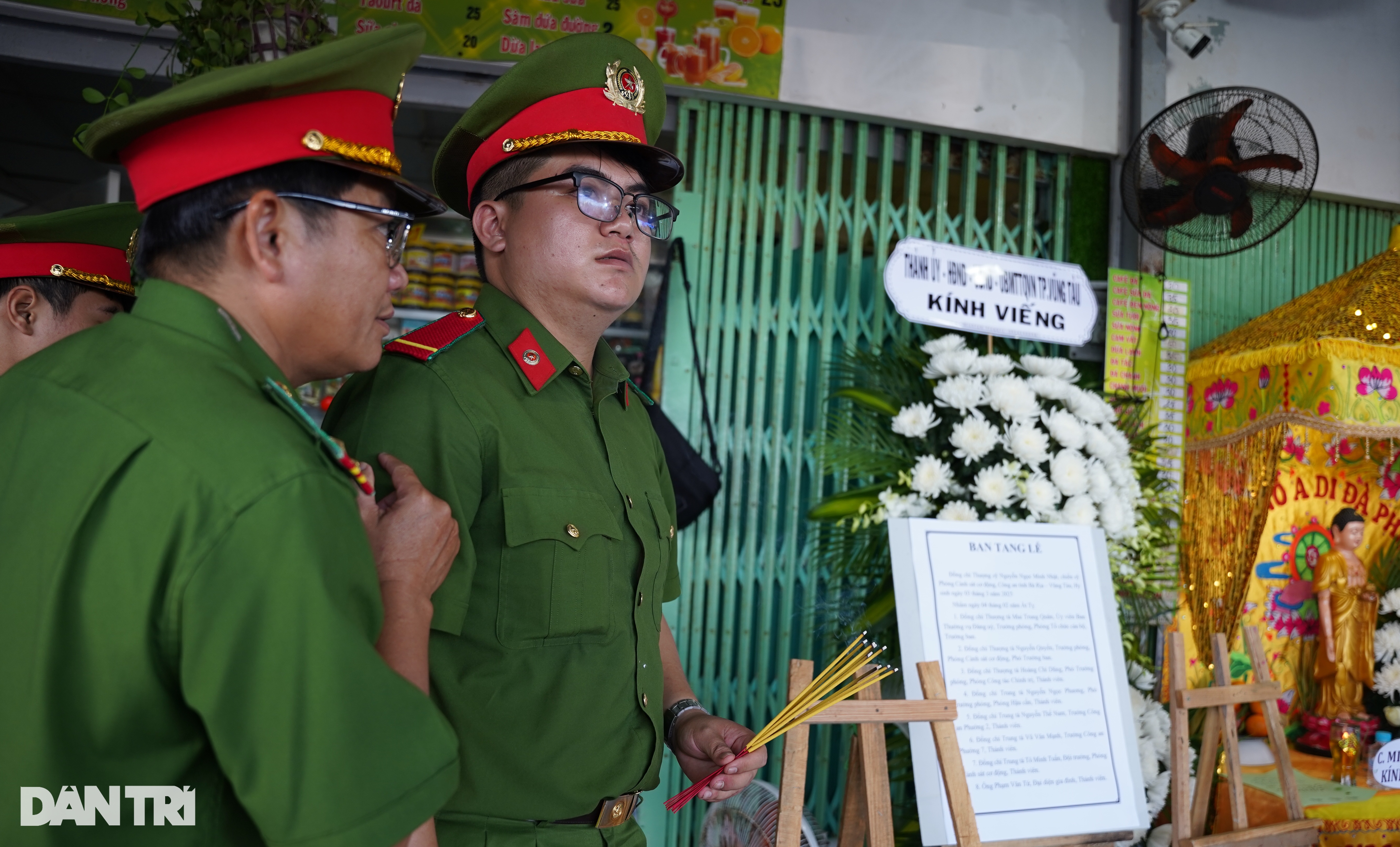 Đồng đội CSCĐ hy sinh ở Vũng Tàu: Khống chế đối tượng xong, hay tin bạn mất - 3 Đồng đội CSCĐ hy sinh ở Vũng Tàu: Khống chế đối tượng xong, hay tin bạn mất - 3