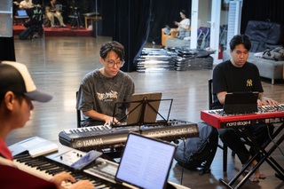 Concert "Rực rỡ ngày mới": Đón chờ màn song ca Bùi Công Nam và Hương Tràm - 12