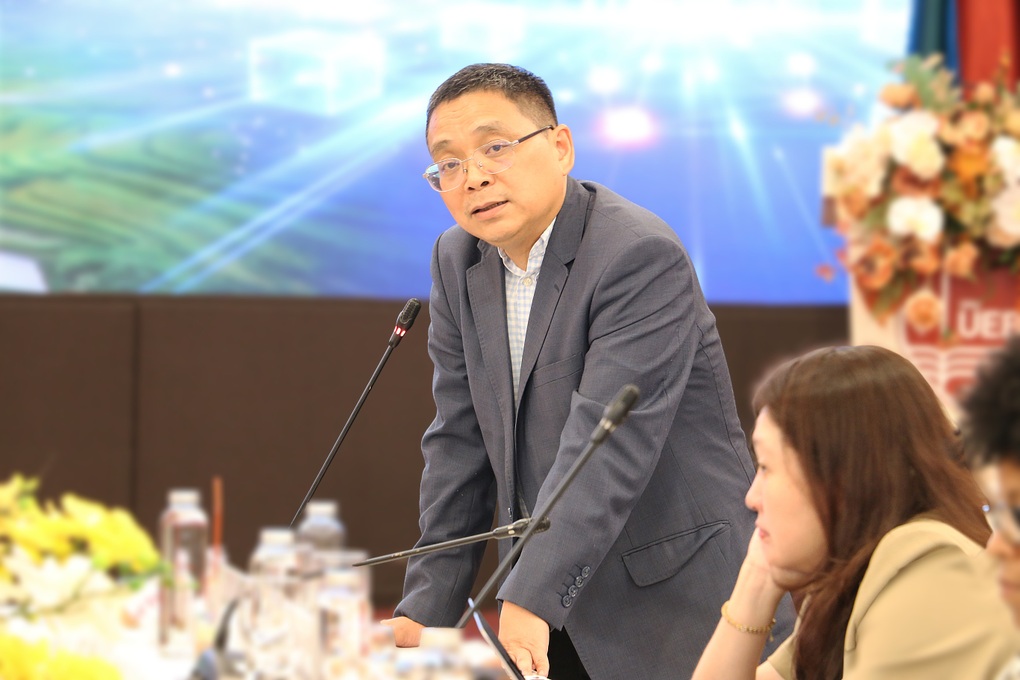 Lao động Việt cần nâng năng lực chống chịu thay vì dựa vào giá rẻ - 1 Lao động Việt cần nâng năng lực chống chịu thay vì dựa vào giá rẻ - 1