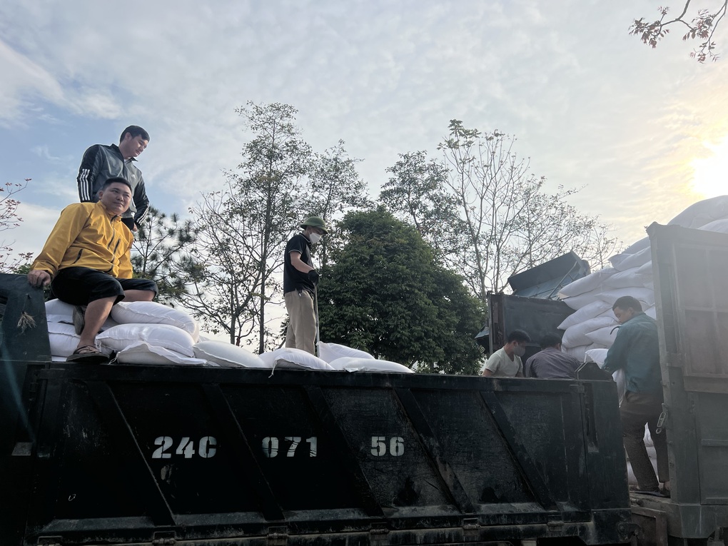 Lào Cai: Hỗ trợ 181 tấn gạo cho học sinh vùng cao khó khăn - 1 Lào Cai: Hỗ trợ 181 tấn gạo cho học sinh vùng cao khó khăn - 1