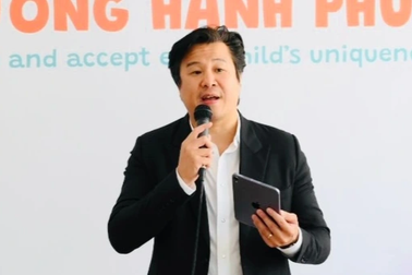 Thanh Bùi suy sụp khi cặp song sinh bị chẩn đoán mắc tự kỷ lúc 2 tuổi