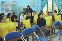 Hà Nội hỗ trợ giáo viên có hoàn cảnh khó khăn dịp Tết 