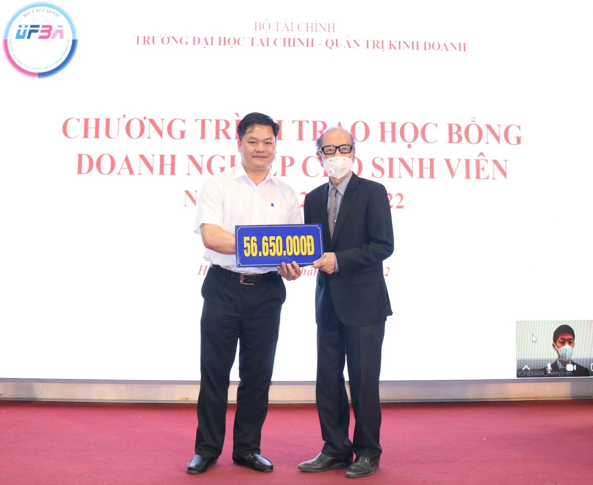 Mẹ đã khóc khi em được nhận học bổng Nguyễn Trường Tộ! - 3 Mẹ đã khóc khi em được nhận học bổng Nguyễn Trường Tộ! - 3