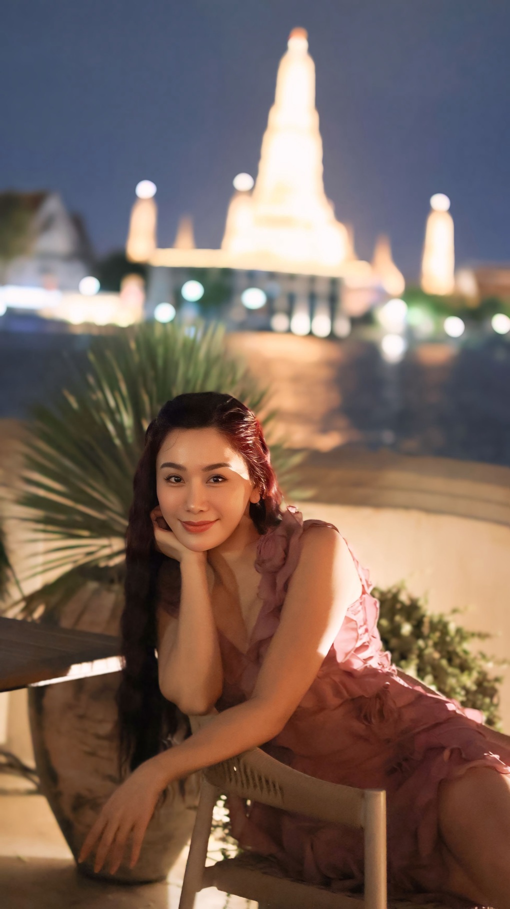 MC Anh Thơ chia sẻ bí quyết trẻ lâu, sống lạc quan ở tuổi U40 - 2 MC Anh Thơ chia sẻ bí quyết trẻ lâu, sống lạc quan ở tuổi U40 - 2