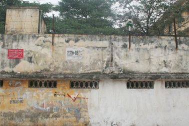 Hà Nội “lem nhem” sau chiến dịch bóc xóa quảng cáo rao vặt