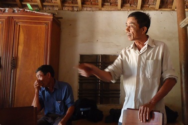 Hàng trăm nông dân kéo đến công ty đường đòi món nợ 45 tỉ