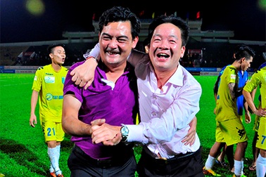 Nhìn lại vòng 21 V-League: Kịch bản buồn của bóng đá nội