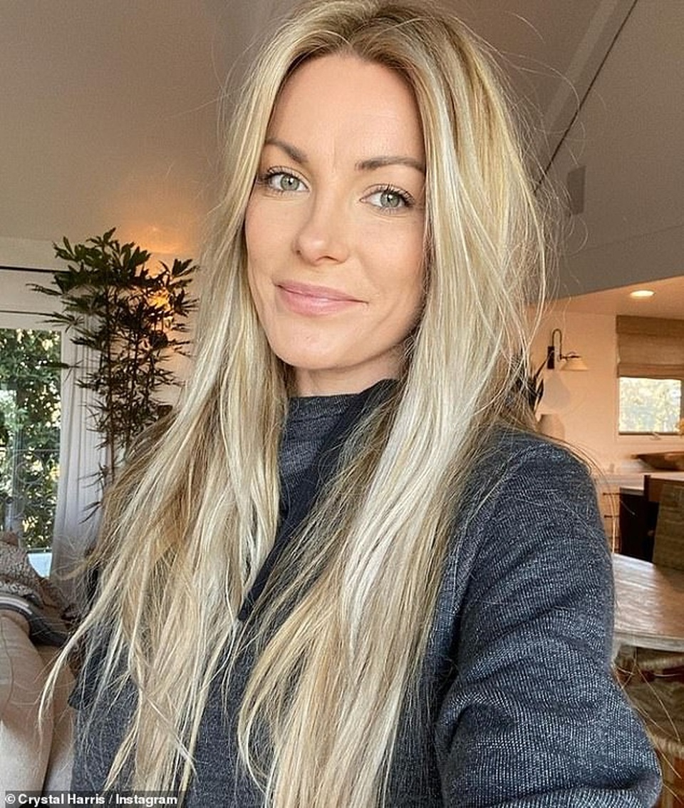 Crystal Harris biết mình bị chỉ trích khi cưới chồng hơn 60 tuổi - 7 Crystal Harris biết mình bị chỉ trích khi cưới chồng hơn 60 tuổi - 7