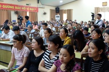 “Nóng” chuyện quản lý giáo dục mầm non sau vụ bảo mẫu tát trẻ dã man