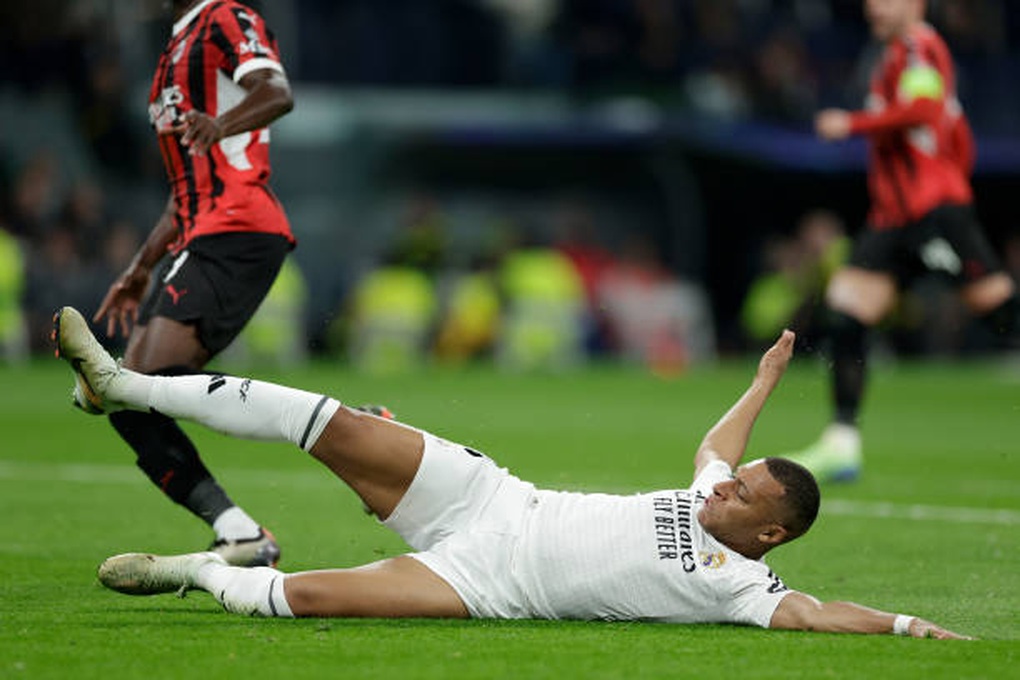 Thua đau AC Milan, HLV Ancelotti tiết lộ sự thật đáng buồn ở Real Madrid - 2 Thua đau AC Milan, HLV Ancelotti tiết lộ sự thật đáng buồn ở Real Madrid - 2