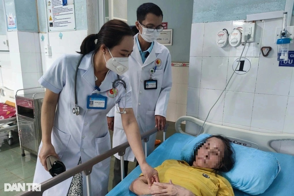 Hỗ trợ lên đến 500 triệu đồng khi bác sĩ về địa phương làm việc - 1 Hỗ trợ lên đến 500 triệu đồng khi bác sĩ về địa phương làm việc - 1