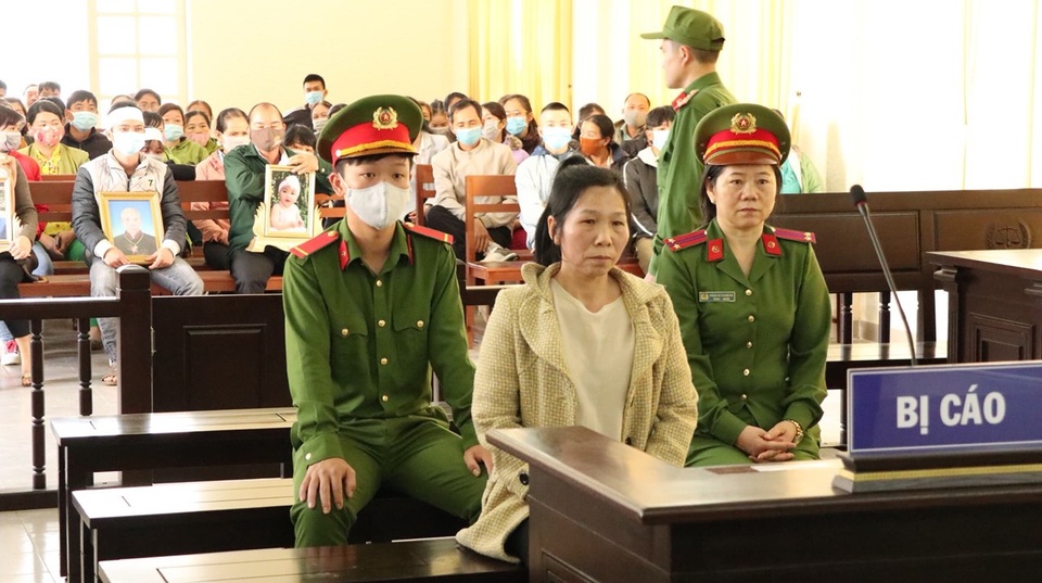 Người phụ nữ sát hại 3 bà cháu lãnh án chung thân - 1 Người phụ nữ sát hại 3 bà cháu lãnh án chung thân - 1