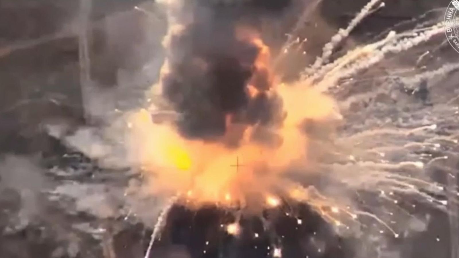 Hình ảnh được cho là vụ nổ đã phá hủy hệ thống tên lửa S-400 Nga ở Crimea năm 2023 (Ảnh: Tình báo Ukraine).
