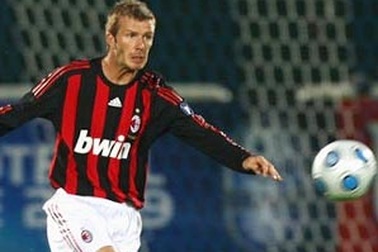 Báo giới Italia tấn công David Beckham