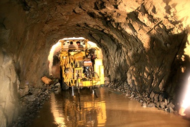 Xẻ núi, khoét hầm dẫn nước phục vụ "siêu dự án" sắt thép Formosa 