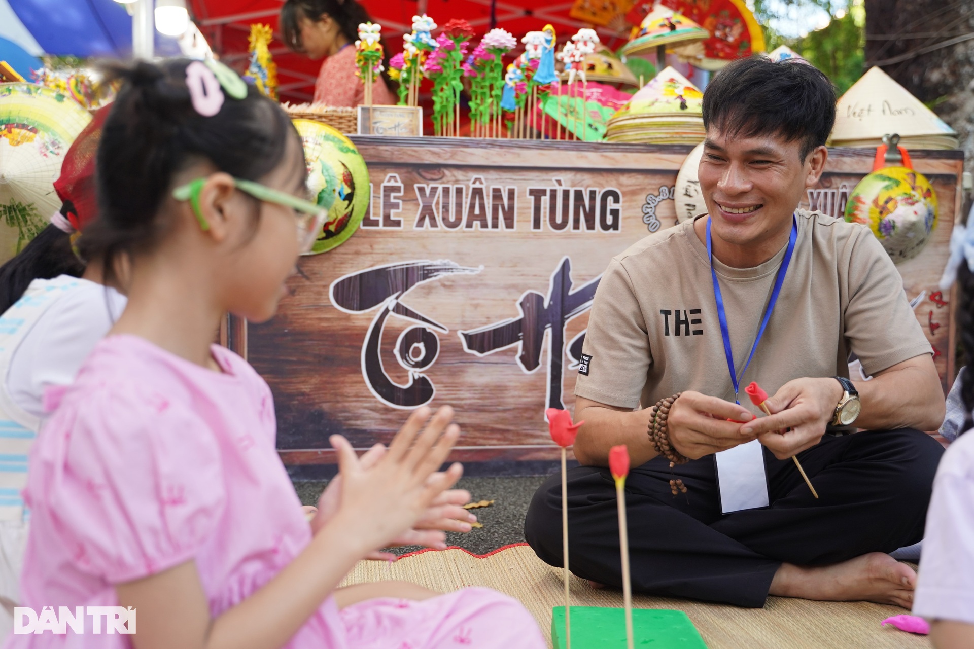 Tết Đoan Ngọ, hóa thân thành “nghệ nhân nhí” giữa lòng TPHCM - 5 Tết Đoan Ngọ, hóa thân thành “nghệ nhân nhí” giữa lòng TPHCM - 5