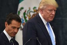 Ông Trump điện đàm với Tổng thống Mexico giữa lúc “nước sôi lửa bỏng”