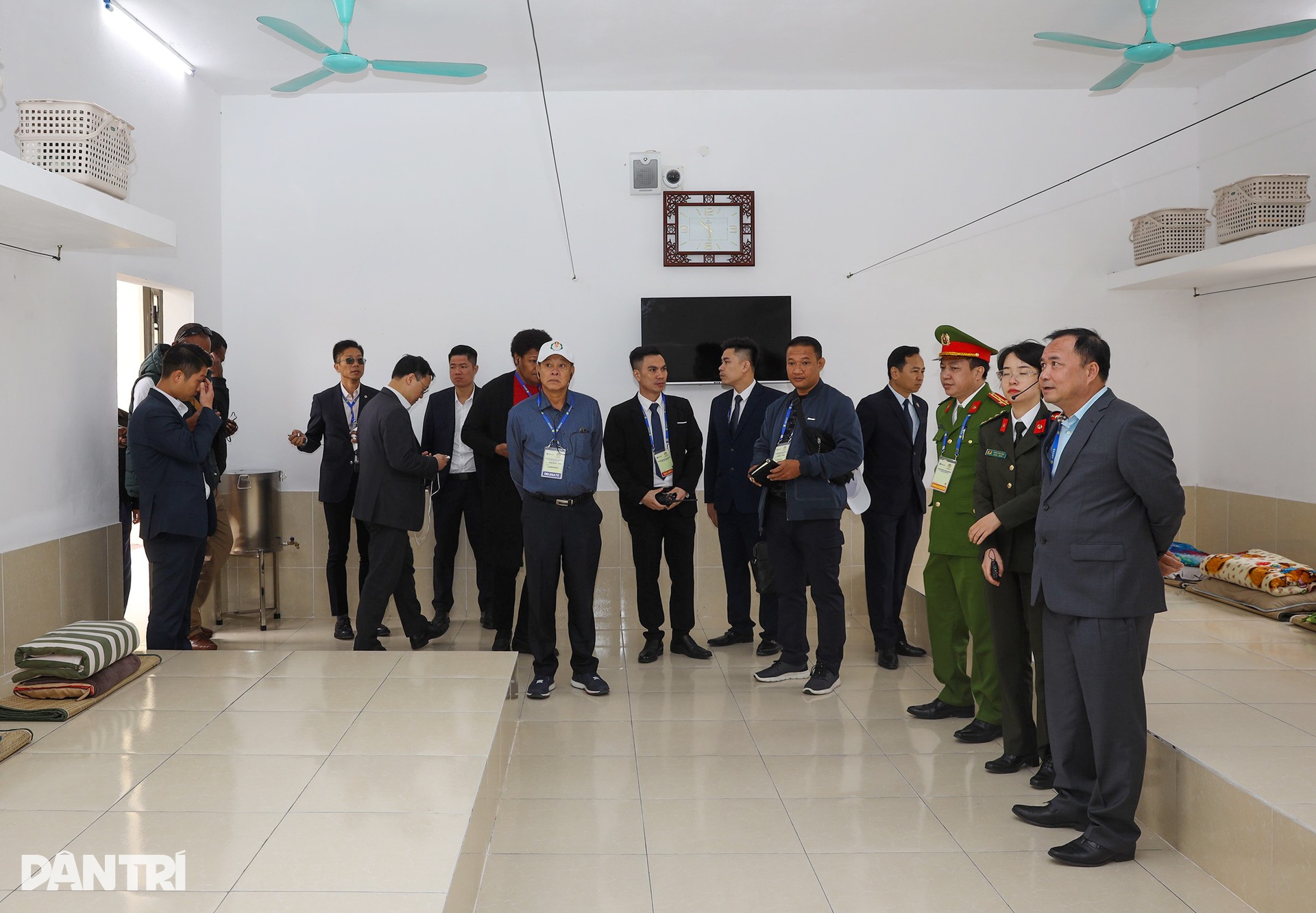 Công an Việt Nam trình diễn võ thuật trong khuôn khổ Hội nghị APCCA 41 - 10 Công an Việt Nam trình diễn võ thuật trong khuôn khổ Hội nghị APCCA 41 - 10