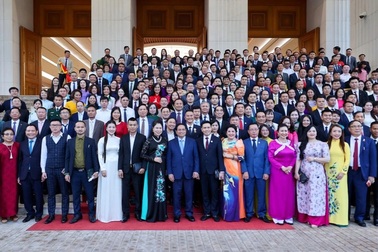 “Công tư đồng hành”