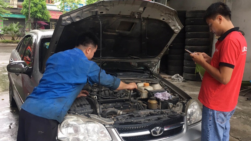 Đi sửa ô tô, nhận hoá đơn thanh toán “sốc” - 2 Đi sửa ô tô, nhận hoá đơn thanh toán “sốc” - 2