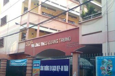 Buồn chuyện học tập, một học sinh nhảy lầu tự tử 