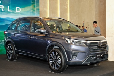 Khoảng 650 triệu đồng, chọn Honda BR-V tiêu chuẩn hay Xpander bản đắt nhất?