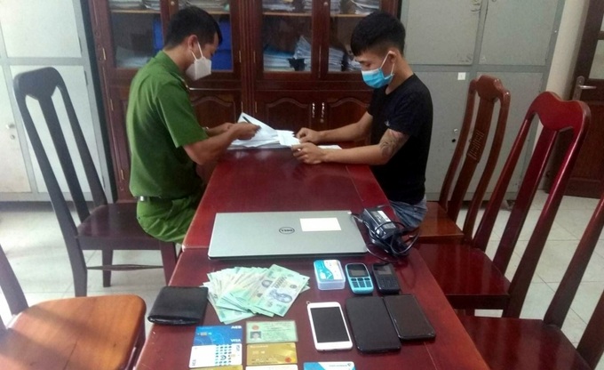 Nguyễn Văn Hoàng tại cơ quan điều tra và tang vật