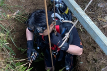 Bé 3 tuổi rơi xuống giếng tử vong