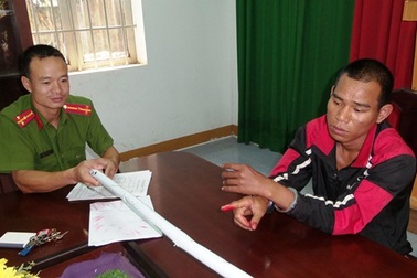 Bắt giữ đối tượng dùng tuýp sắt đập ô tô, phá trụ ATM