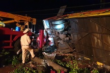 Vụ lật xe khách: Xe không có lệnh xuất bến, chạy sai hành trình?