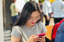 3 nhóm ngành bất chấp khó khăn, doanh nghiệp chạy đua "săn" nhân sự