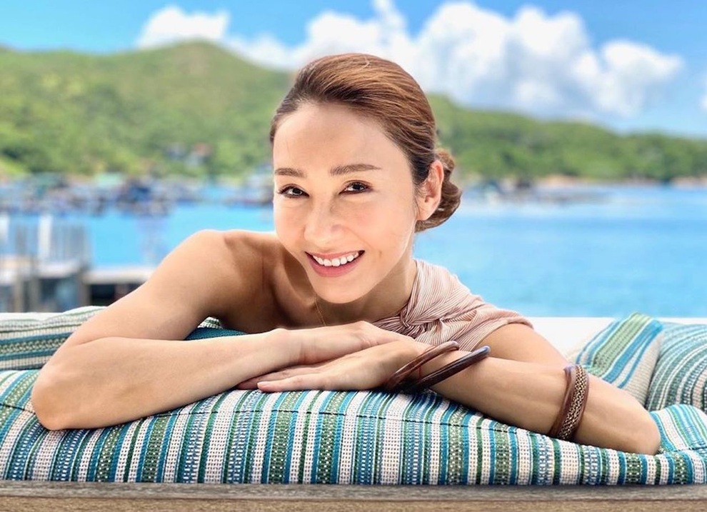 Dáng vóc vạn người mê của Lê Tư khi diện áo tắm ở tuổi 50 - 5 Dáng vóc vạn người mê của Lê Tư khi diện áo tắm ở tuổi 50 - 5