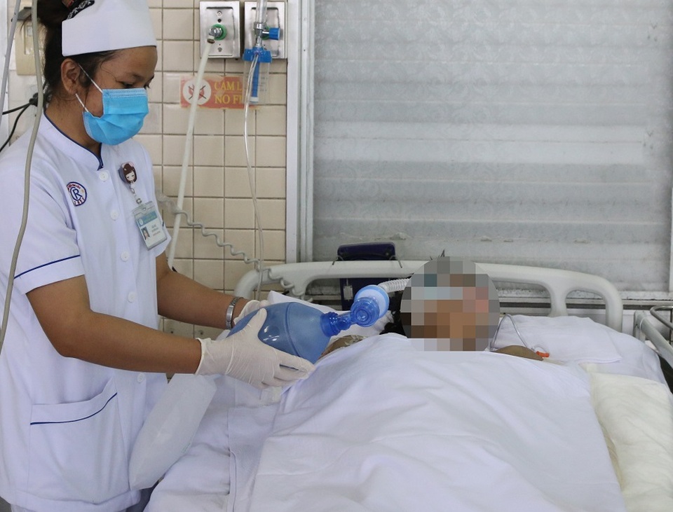 Cháy nhà lúc rạng sáng, 3 người bỏng nặng - 2 Cháy nhà lúc rạng sáng, 3 người bỏng nặng - 2