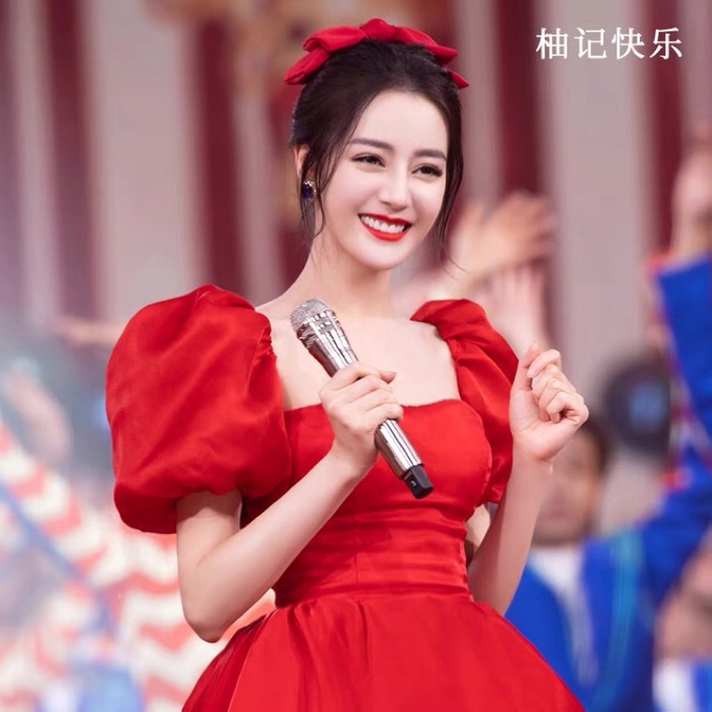 3 cách ăn gian tuổi cực đơn giản của Dương Mịch, Lisa - 9 3 cách ăn gian tuổi cực đơn giản của Dương Mịch, Lisa - 9