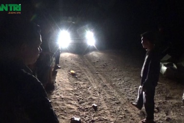 Trinh sát Bộ Công an triệt phá đường dây vận chuyển thuốc lá lậu vùng biên