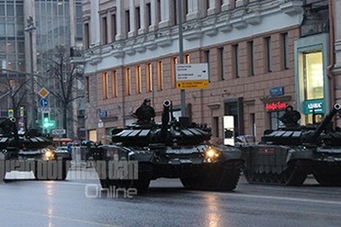 Nga diễn tập chuẩn bị cho lễ duyệt binh Ngày Chiến thắng tại Moscow