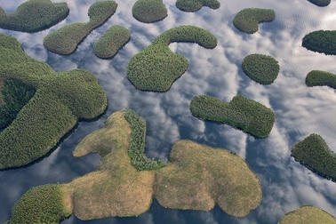 Phong cảnh ngoạn mục hồ Thác Bà