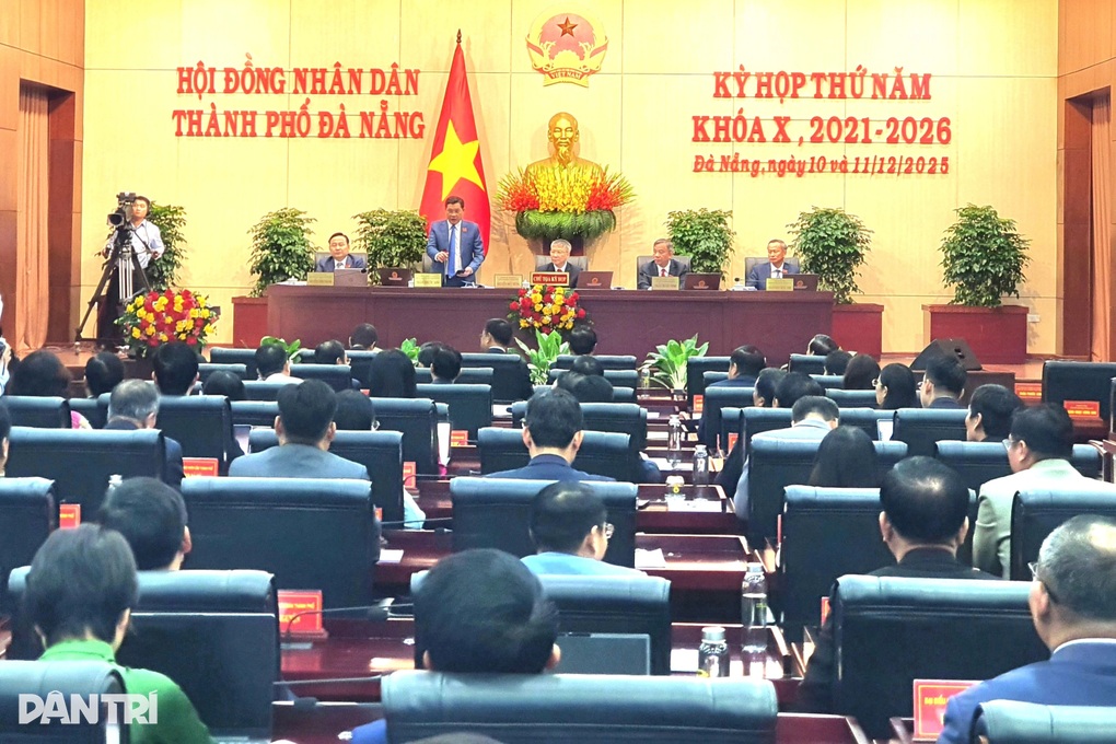 Secretário do Partido de Da Nang solicita revisão e avaliação de usinas hidrelétricas de pequeno e médio porte - 1 Bí thư Đà Nẵng yêu cầu rà soát, đánh giá thủy điện vừa và nhỏ - 1
