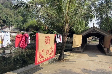 TP. Hà Nội yêu cầu khắc phục những điều "tức mắt" ở chùa Thầy