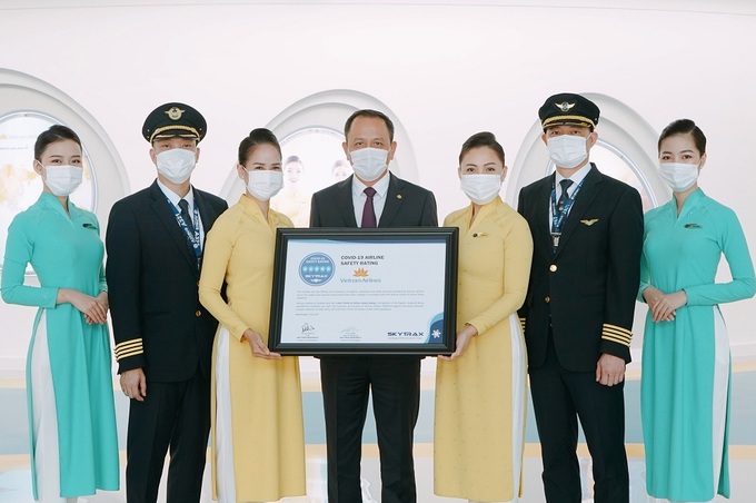 Vietnam Airlines lọt top hàng không dẫn đầu thế giới chinh phục chứng chỉ 5 sao cao nhất Skytrax về an toàn phòng chống dịch Covid-19 - Ảnh 1.