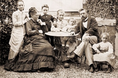 Kiến trúc sư Eiffel từng ghen tị với sự nổi tiếng của tháp Eiffel