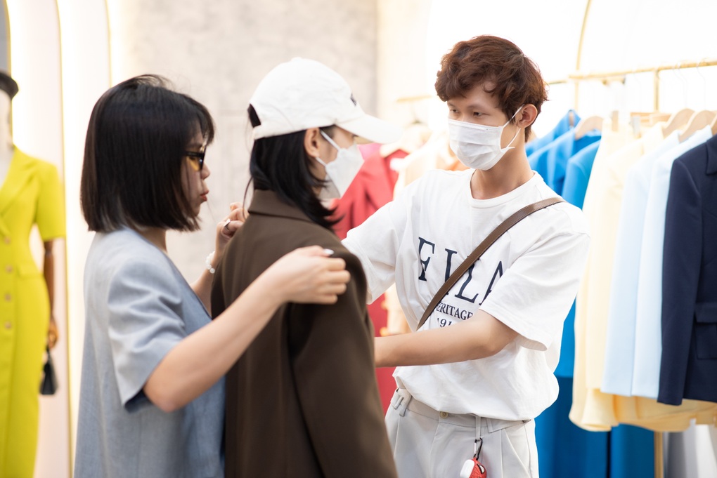 Stylist của Quỳnh Kool: Phối đồ cho vai nhà nghèo khó hơn vai giàu - 5 Stylist của Quỳnh Kool: Phối đồ cho vai nhà nghèo khó hơn vai giàu - 5